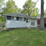 7817 Dartmoor Dr, St Louis MO 63121